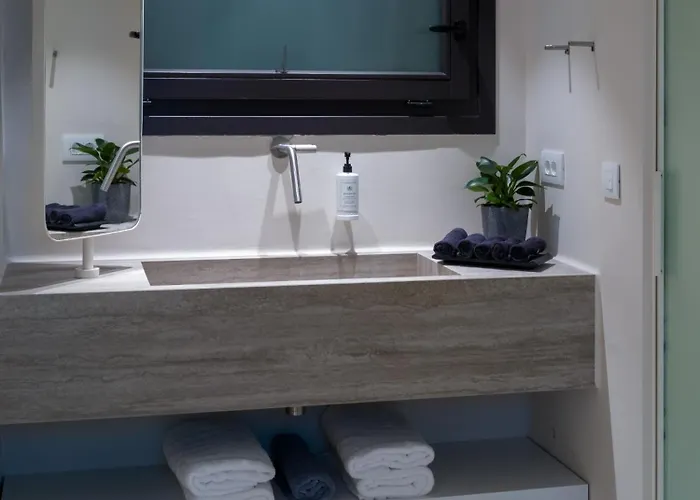 Vezo Mykonos Hotel 4*