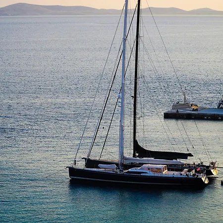 Vezo Mykonos 4* Tourlos